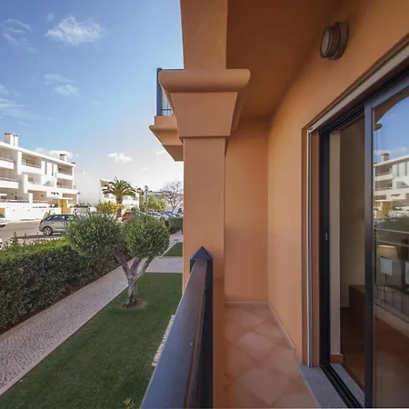 B27 - Luzbay 2 Bed Apartman Luz