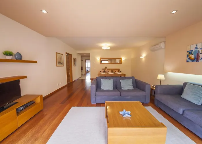 B27 - Luzbay 2 Bed Luz
