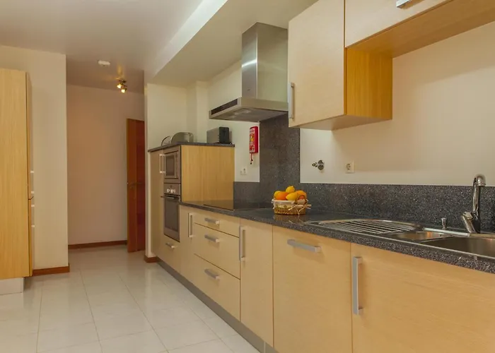 B27 - Luzbay 2 Bed Luz