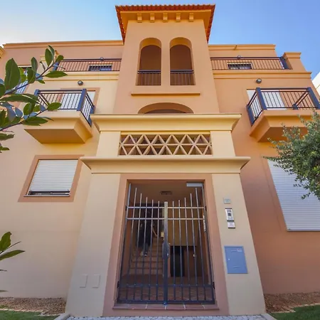 B27 - Luzbay 2 Bed Apartment *