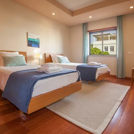 B27 - Luzbay 2 Bed Luz