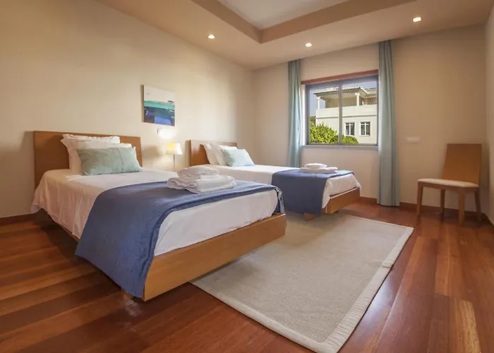 B27 - Luzbay 2 Bed * Luz