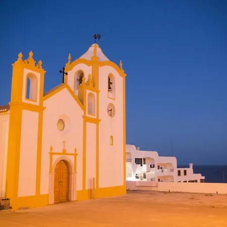 B27 - Luzbay 2 Bed Luz